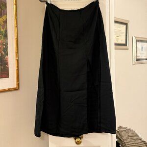 Abercrombie & Fitch Midi Skirt with Slit - Size M - Black